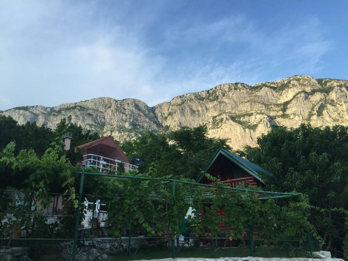 Holiday Village Ostrog Niksic Exterior foto